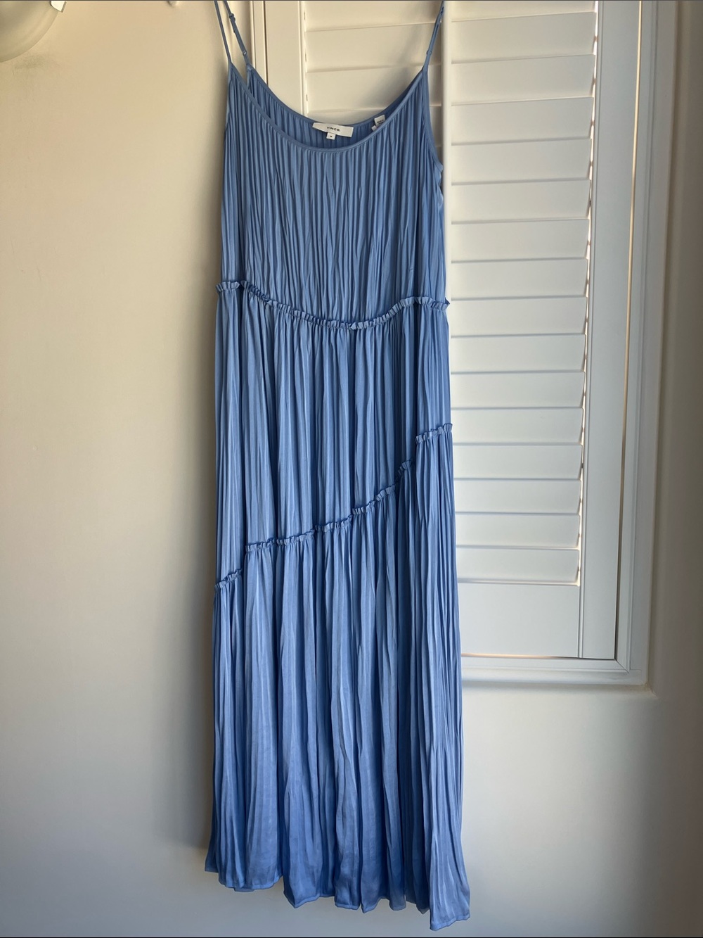 VINCE Sky Blue Tiered Pleated Maxi Slip Dress Spaghetti Straps Size Medium NWT